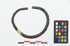 Foto von Bronzeperlarmreif (NHMW-PRAE-025330)